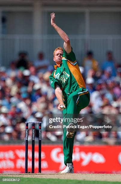 Shaun Pollock bowling for South Africa during the 2nd NatWest Series One Day International between England and South Africa at The Oval, London, 28th...