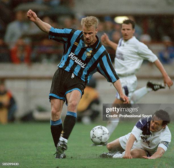 Dennis Bergkamp in action for Inter Milan during the UEFA Cup Final 2nd leg between Inter Millan and Salzburg at the Stadio Giuseppe Meazza in Milan,...