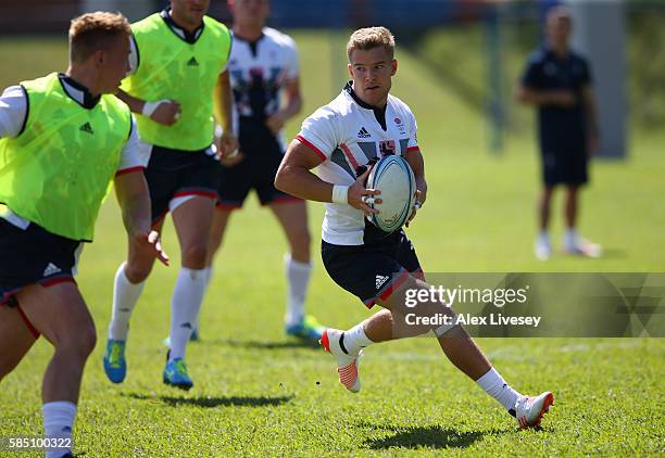 Tom Tasker Rugby Tom Mitchell Rugby Photos and Premium High Res Pictures - Getty Images