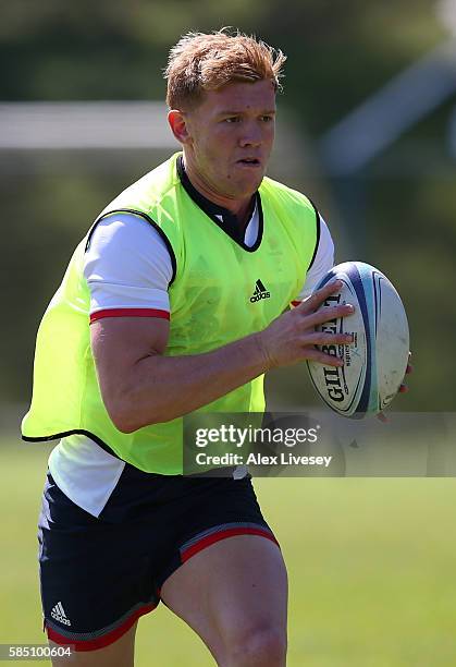 Sam Cross 5,014 Sam Cross Photos & High Res Pictures - Getty Images