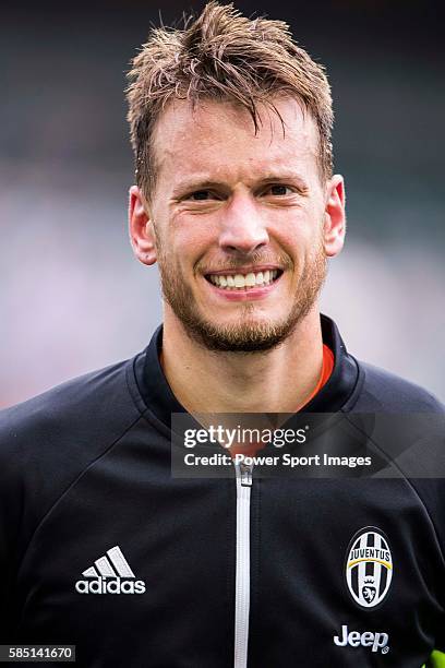 Juventus Agree to Deal for Neto to Replace Injured Grabara Juventus Agree to Deal for Neto to Replace Injured Grabara