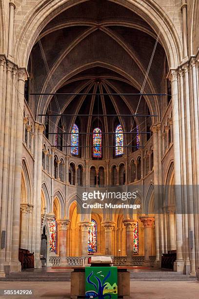 the chancel of the cathedral of notre dame in lausanne - lausanne cathedral notre dame stock pictures, royalty-free photos & images