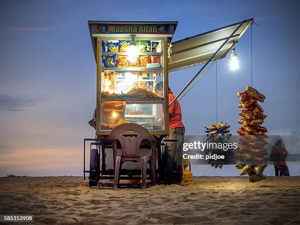 fast food cart  negombo beach in sri lanka - negombo stockfoto's en -beelden