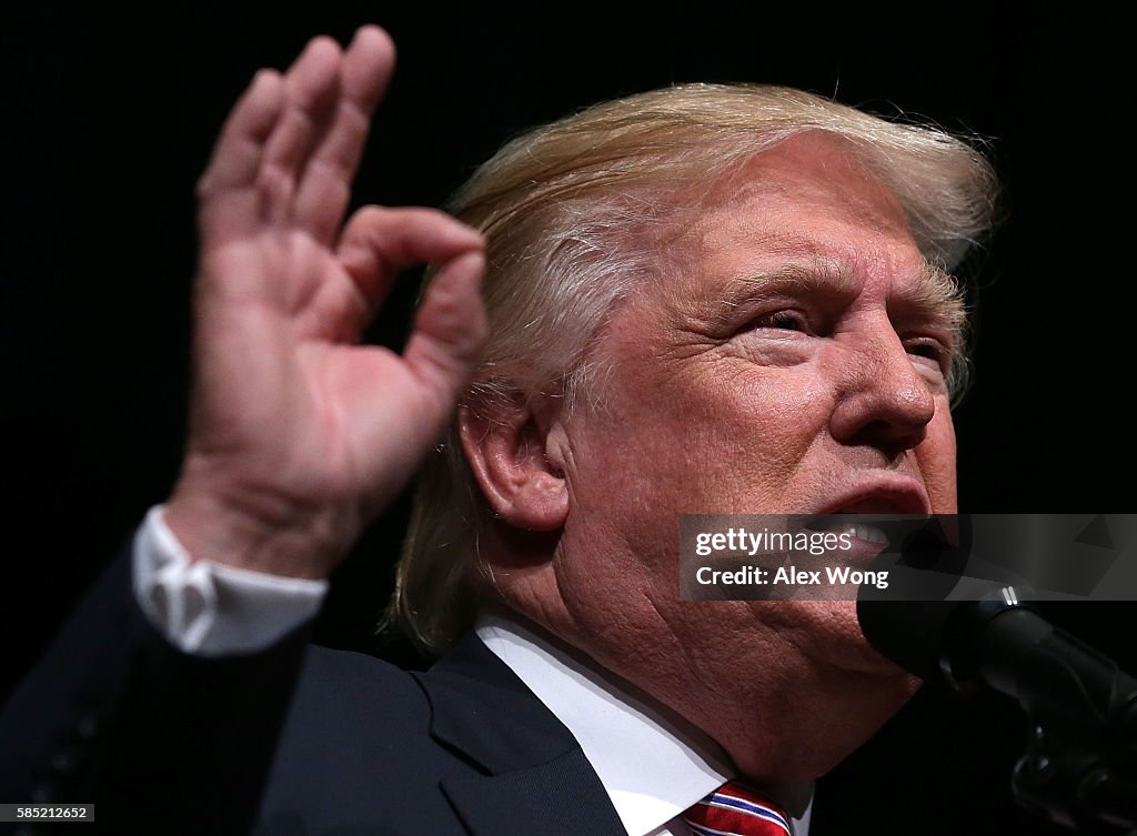 Republican Presidential Candidate Donald Holds Rally In Ashburn, Virginia