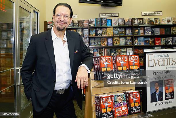 Penn Jillette signs copies of "Presto: How I Made Over 100 Pounds Magically Disappear" at Barnes & Noble, 86th & Lexington on August 2, 2016 in New...