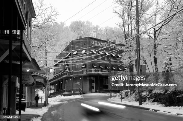 eureka springs, arkansas - 585331358,585331356,585331370,585331372,585331382,585331380,585331390,585331386,585331396,585331394,585331410,585331422,585331428,585331440,585331430,585331442,585331448,585331450,585331452,585331464,585331468,585331472,585331508,585331506,585331494,585331512,585331516,585331522 stock pictures, royalty-free photos & images