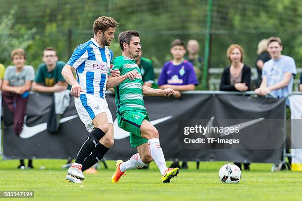 Zell am Ziller, Oesterreich , Testspiel, SV Werder Bremen - Huddersfield Town, Martin Cranie gegen Fin Bartels