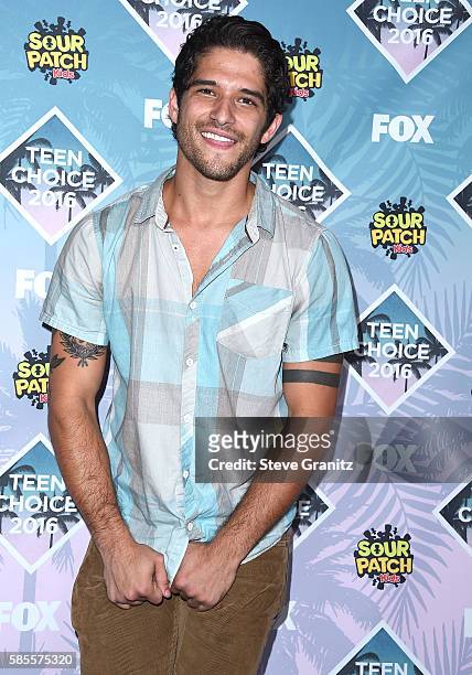 Tyler Posey poses at the Teen Choice Awards 2016 at The Forum on July 31, 2016 in Inglewood, California.