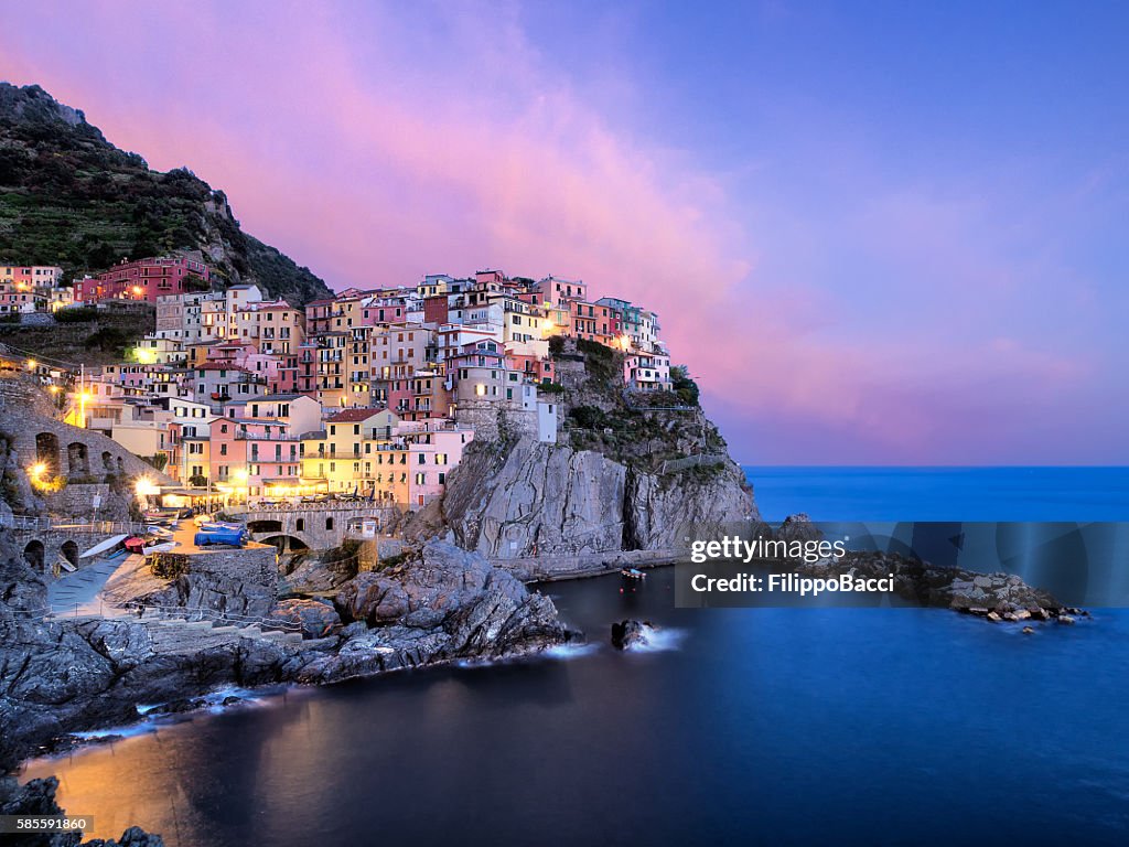 Manarola vista ao pôr do sol