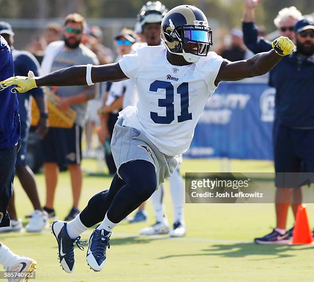 Maurice Alexander of the Los Angeles Rams stretches for the overthrown pass during afternoon practice at UC Irvine's Crawford Field on August 3, 2016...