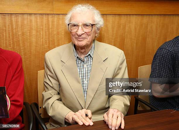 Sheldon Harnick Portrait Photos and Premium High Res Pictures - Getty ...