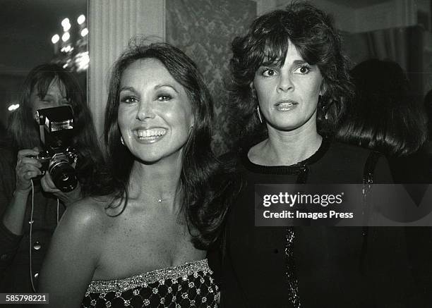 Marlo Thomas and Ali McGraw circa 1979 in New York City.