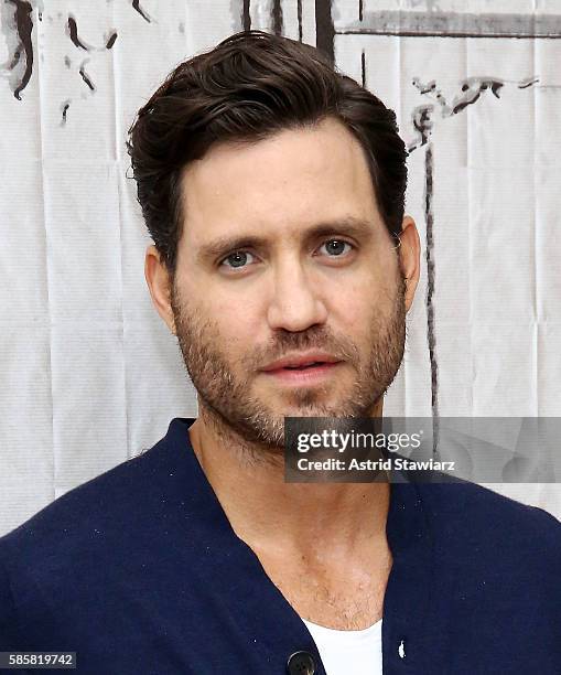 Actor Edgar Ramirez attends AOL Build presents to discuss his new movie "Hands Of Stone" at AOL HQ on August 4, 2016 in New York City.