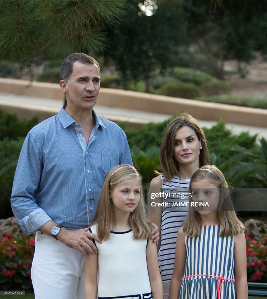 SPAIN-ROYALS-HOLYDAYS