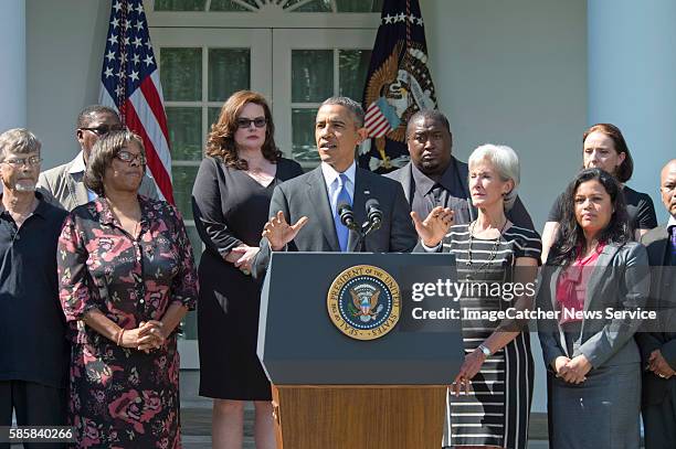 The White House- Washington DC President Barack Obama responds to the Federal government shutdown . He invited a sample of citizens to the Rose...