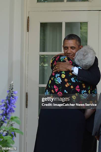 The White House- Washington DC President Barack Obama responds to the Federal government shutdown . He invited a sample of citizens to the Rose...