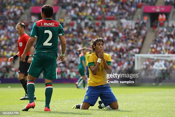 Israel Jimenez , Neymar Olympische Sommerspiele 2012 London : Fussball Männer Finale Brasilien 2 Wembley Stadion Olympic Summer Games 2012 London :...