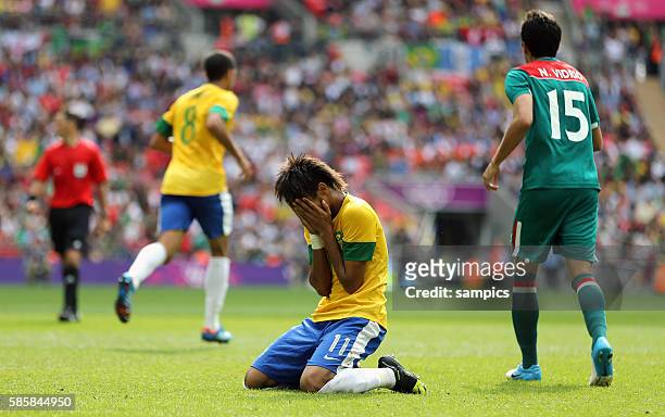 Neymar , ALEX SANDRO Olympische Sommerspiele 2012 London : Fussball Männer Finale Brasilien 2 Wembley Stadion Olympic Summer Games 2012 London :...