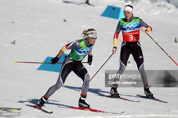 Olympiasieger Claudia Nystad und Evi Sachenbacher Stehle GER Ski Langlaufen Team sprint Olympische Winterspiele in Vancouver 2010 Kanada olympic...