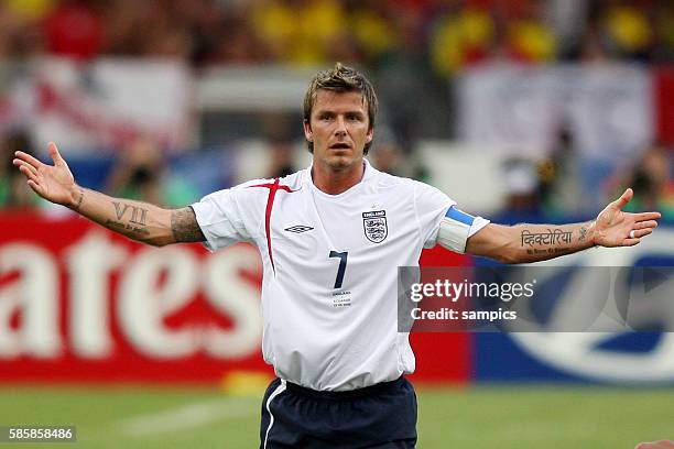 David Beckham mit Tattoos am Arm Achtelfinale England gegen Equador 1 : 0 Fifa Fussball Weltmeisterschaft in Deutschland 2006 FIFA world cup football...