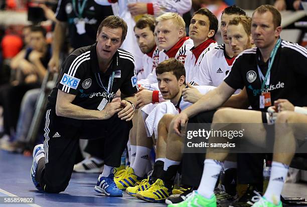 Martin Heuberger , Trainer Deutschland mit Martin Strobel Handball Männer Weltmeisterschaft Viertelfinale : Spanien - Deutschland mens ihf handball...