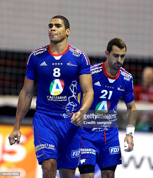 Enttäuschte Franzosen Daniel NARCISSE und Michael Gouigou Handball Männer Weltmeisterschaft Viertelfinale : Frankreich - Kroatien mens ihf handball...