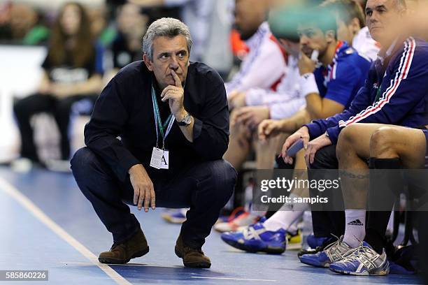 Claude ONESTA , coach Frankreich Handball Männer Weltmeisterschaft Viertelfinale : Frankreich - Kroatien mens ihf handball worldchampionchip...