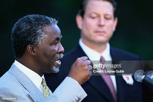 South African President Thabo Mbeki speaks as American Vice President Al Gore looks on during a visit to South Africa.