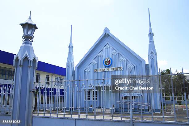 iglesia ni cristo english church - iglesia ni cristo stock pictures, royalty-free photos & images