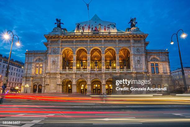 the vienna state opera - weense staatsopera stockfoto's en -beelden