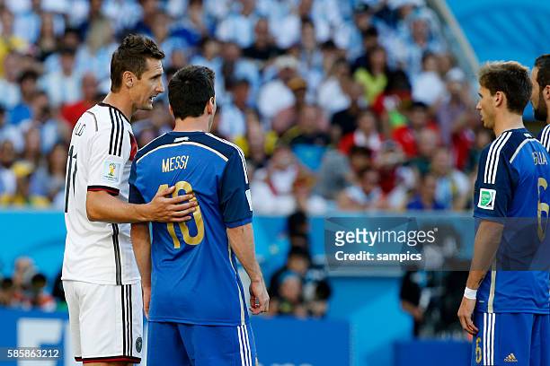 Miroslav Klose Deutschland und Lionel Messi Argentinien Argentina ARG Fussball Weltmeister Deutschland Weltmeisterschafts Finale Deutschland 0 n....