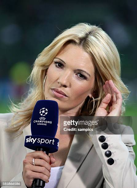 Jessica Kastrop - sky Moderatorin Fußball Championsleague Qualifikation Hinspiel : Werder Bremen - Sampdoria Genua 3:1 18.8.2010