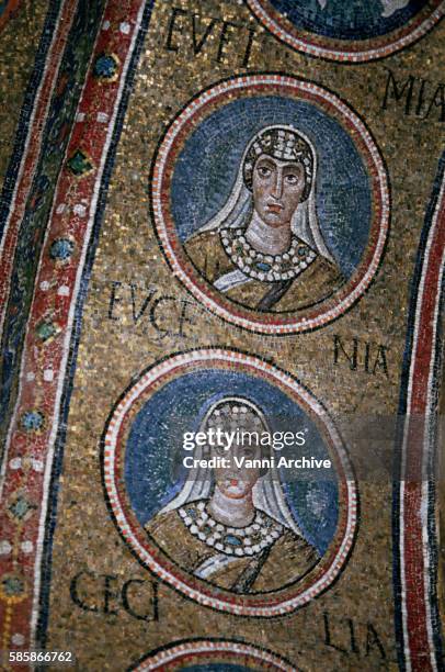 episcopal palace in ravenna: saints in the mosaics in the oratorio of sant' andrea - st cecilia stock-fotos und bilder