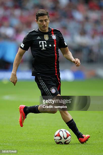 Solicitante Ficticio mezcla 962 Bayern Munich Away Jersey 2014 Photos and Premium High Res Pictures -  Getty Images