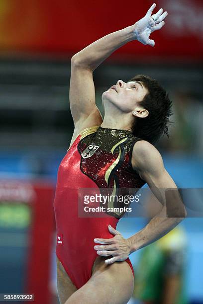 Oksana Chusovitina am Boden Olympische Sommerspiele in Beijing 2008 : Turnen Frauen Mehrkampf Finale