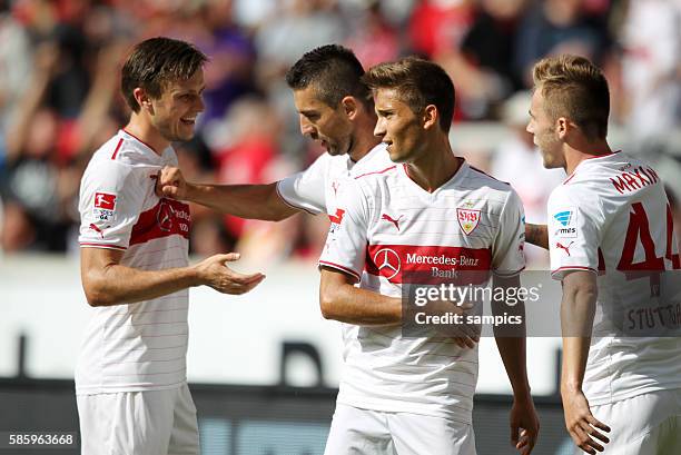 Jubel William Kvist VFB Stuttgart Vedad Ibisevic VfB Stuttgart Moritz Leitner VfB Stuttgart und Alexandru Maxim VfB Stuttgart 1 Bundesliga Fussball...