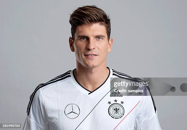 Mario Gomez Deutschland Nationamannschaftsportrait DFB für die Euro 2012