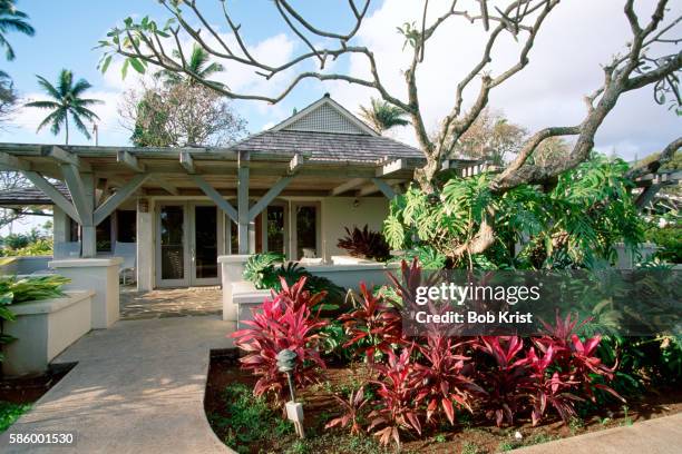 exterior of hotel hana in maui - hotel hana maui stock pictures, royalty-free photos & images
