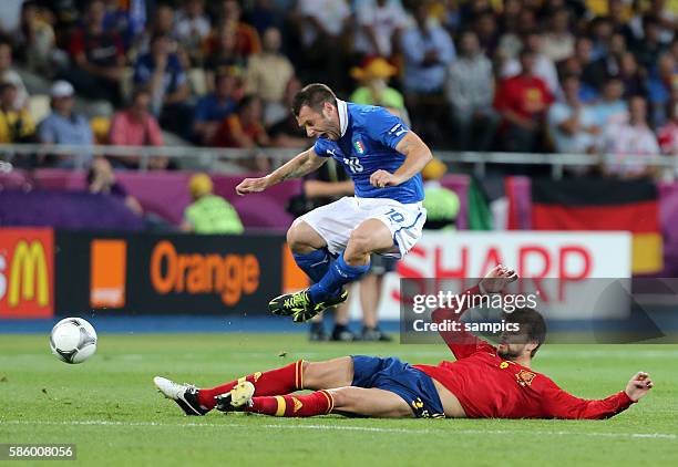 Antonio Cassano Italy Italien Gerard Pique Finale Finale Spanien - Italien Spain Italy 4:0 Fussball EM UEFA Euro Europameisterschaft 2012 Polen...
