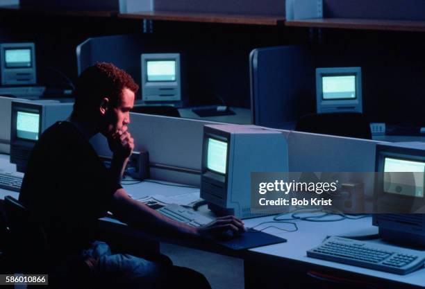 1990s Computer Course Look 27,382 90s College Stock Photos, High-Res Pictures, and Images - Getty ...