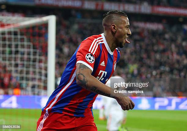 Jerome Boateng FC Bayern München jubelt mit zunge raus FC Bayern München - Shakhtar Donetsk Schachtjor Schachtar Donezk 7:0 Fussball Championsleague...