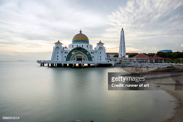 strait mosque - masjid selat melaka stock pictures, royalty-free photos & images