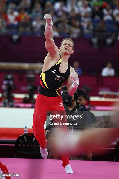 Silber für Fabian Hambüchen Hambuechen am Reck Olympische Sommerspiele 2012 London : Turnen Männer Reck Finale North Greenwich Arena Olympic Summer...