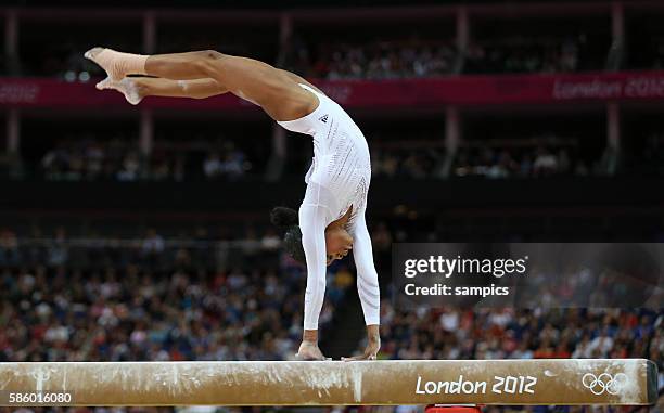 Gabrielle DOUGLAS Olympische Sommerspiele 2012 London : Turnen Frauen Schwebebalken Finale North Greenwich Arena Olympic Summer Games 2012 London :...