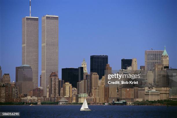 lower manhattan skyline - wtc twin towers stock pictures, royalty-free photos & images