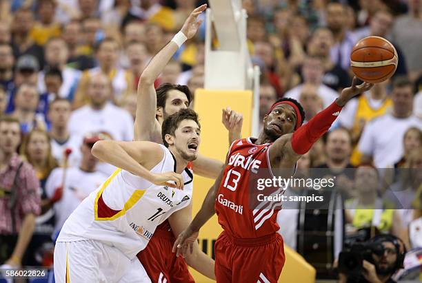 Tibor Pleiss , Ali Muhammed Euro Basket 2015 : Germany - Turkey