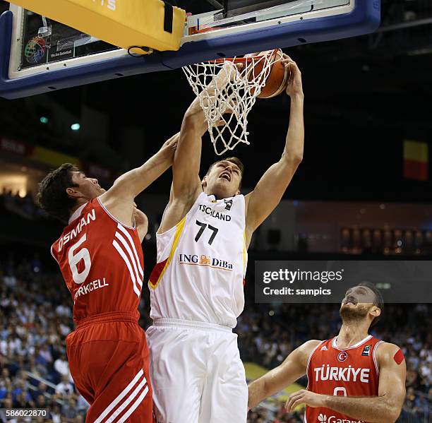 Sedi Osman , Johannes Voigtmann , Semih Erden Euro Basket 2015 : Germany - Turkey