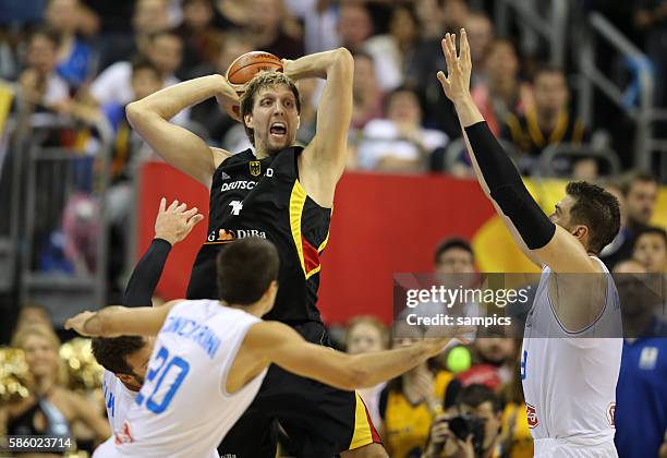 Dirk Nowitzki , Andrea Cinciarini , Euro Basket 2015 : Italy - Germany