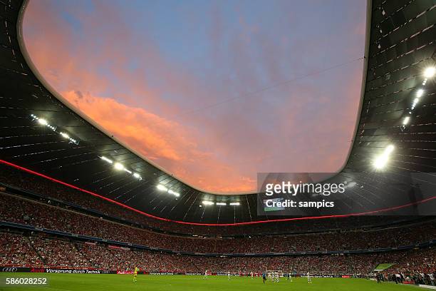 Allianz Arena mit Abendhimmel FC Bayern München Audi Cup 2015