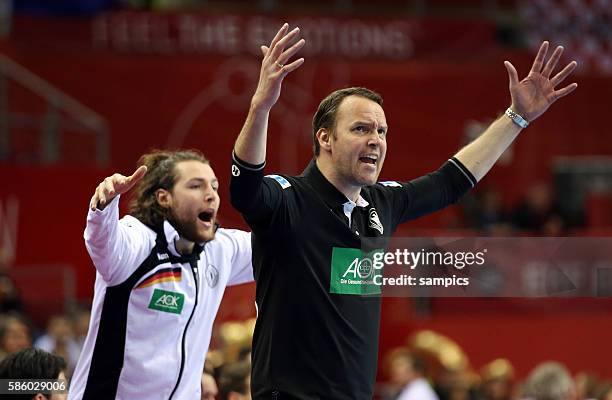 Kann es nicht fassen : Dagur SIGURDSSON , Bundestrainer head coach Men's European Handball Championship EHF EURO 2016 semifinal : Norway vs Germany...